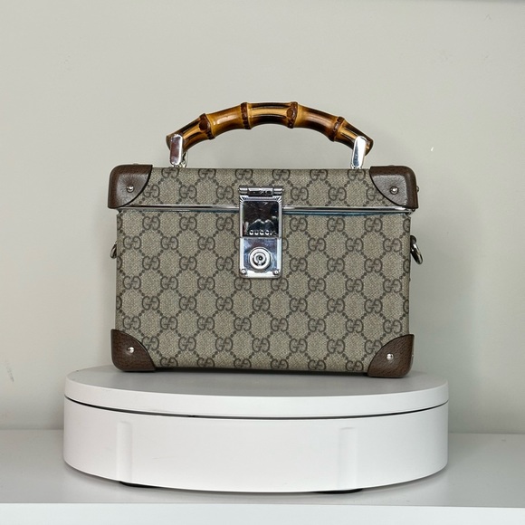 Gucci (Hard Case)
GG Supreme Monogram Globe-Trotter Beauty Case Brown - Picture 1 of 3